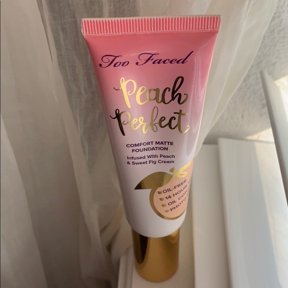 Too Faced Peach Perfect Foundation Shade Swan🍑